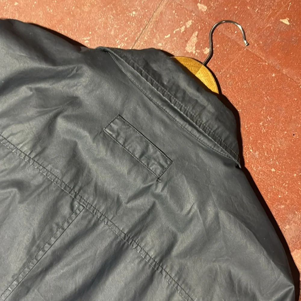 Men’s Jacket - Picture 7 of 9